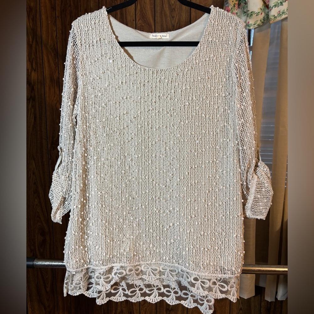 Women’s L Indigo Soul top
